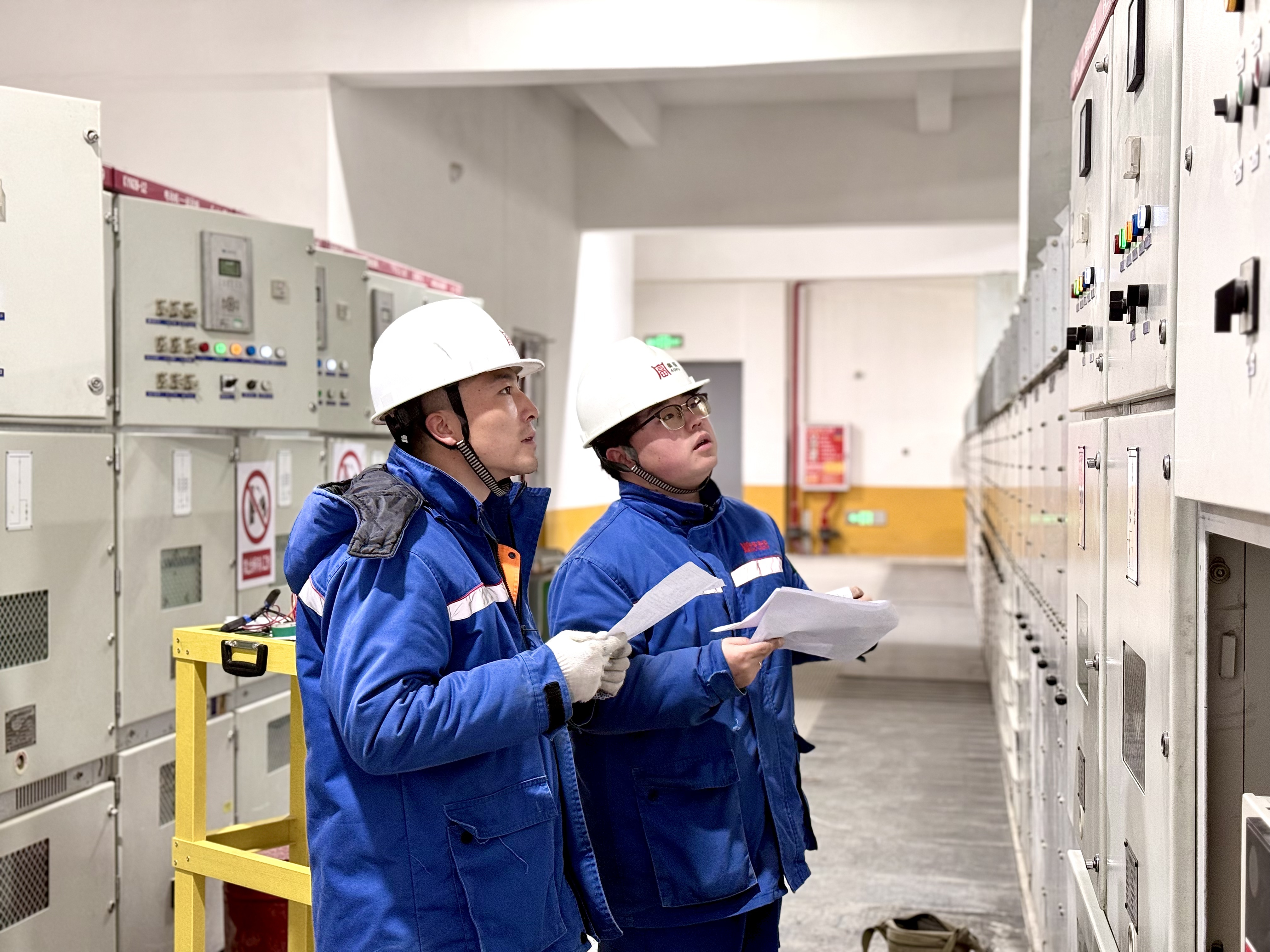 严管施工筑安全 精建细护保运行 严管施工筑安全 精建细护保运行